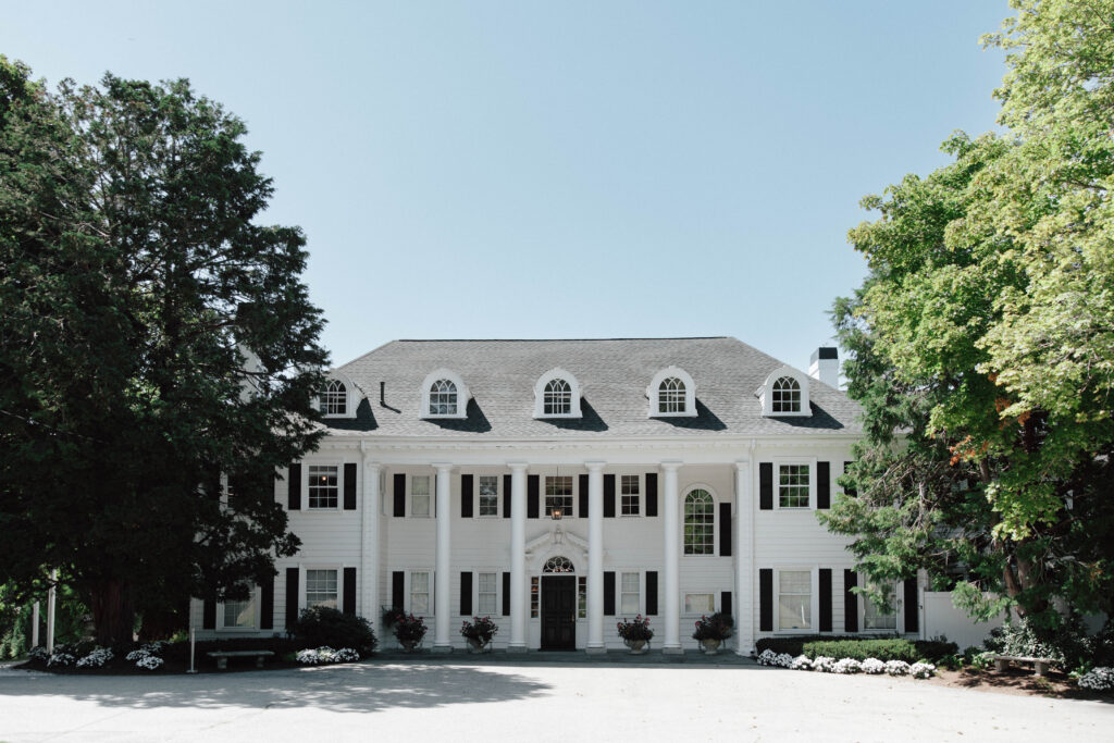 Exterior photo of the Floriana in Ipswich, Massachusetts