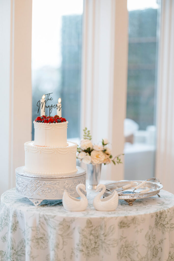 wedding cake detail photo on the cape in massachuetts